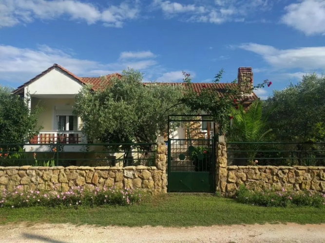 House Christie