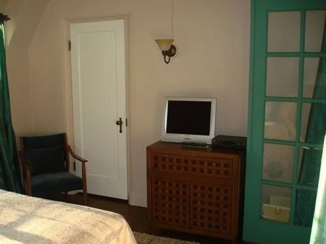 IvyWild Inn
