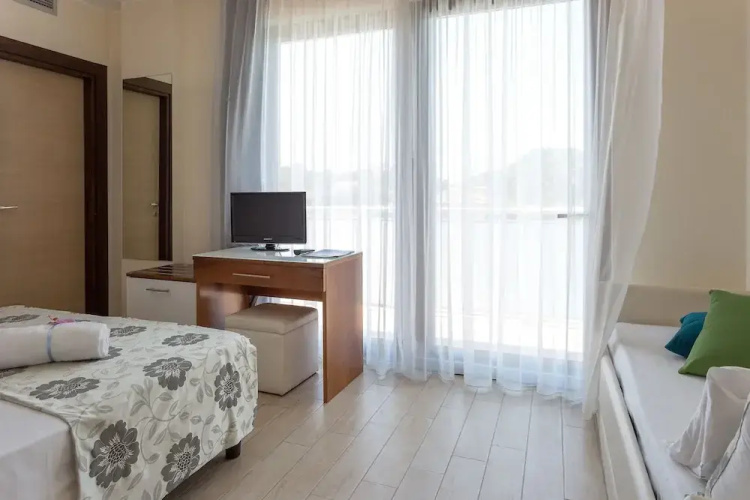 Hotel Porta Rosa