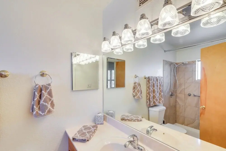 Bright Tucson Home w/ Patio By Rillito River Path!