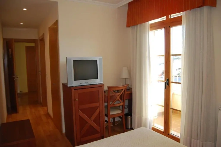 Standard Twin room with balcony