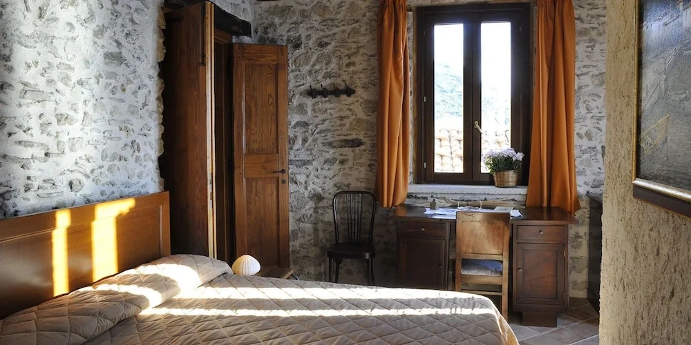 Deluxe Double room with balcony and with sea view