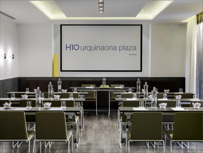 H10 Urquinaona Plaza Hotel - Adults Only photo 31