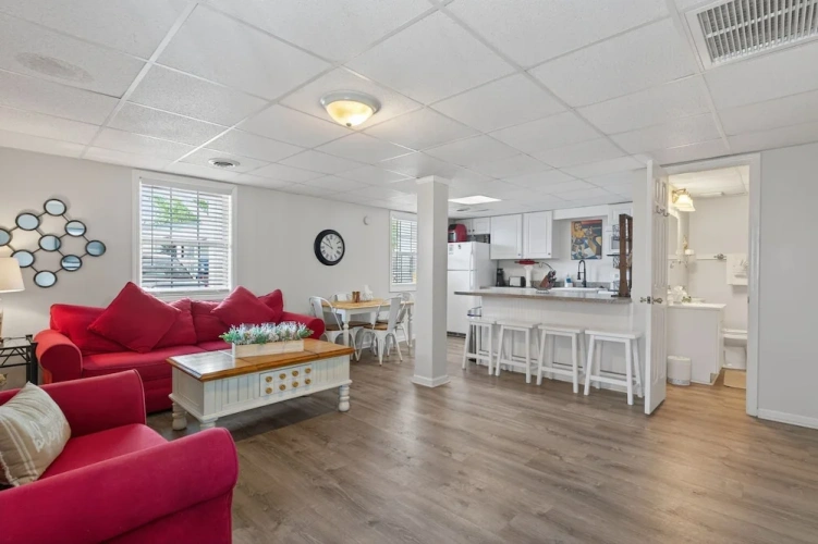 2 Bedrooms Apartment