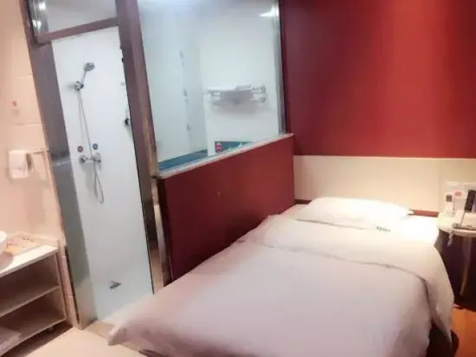 East Hotel