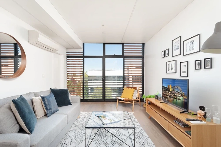 1 Bedroom Apartment with city view