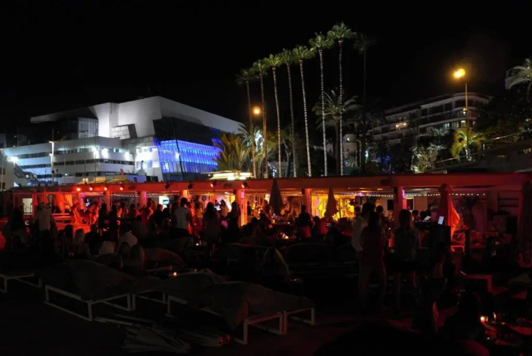 Cannes - Croisette - Palais des Festivals