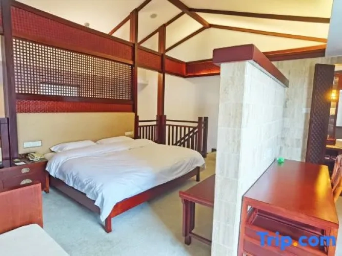 Triple Family Duplex Suite