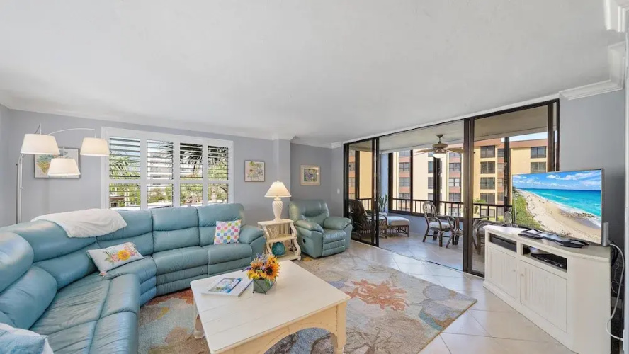 'bout Time 2 Bedroom Condo