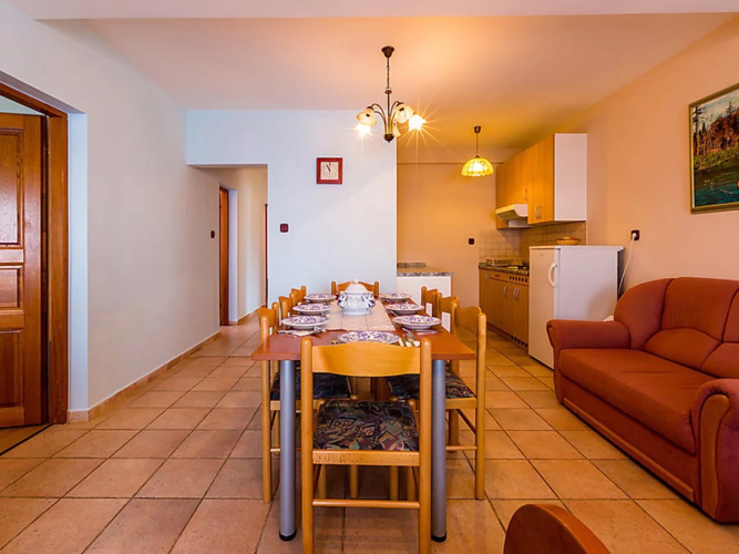 Apartment Delfin Karlobag 24994