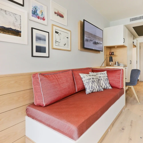 Comfort Double room with balcony and with partial sea view