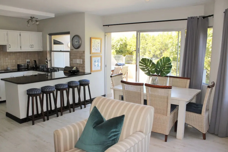 Lagoon Terrace 14
