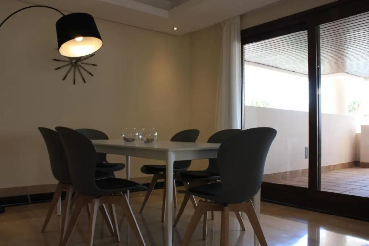 104 - Apartment with private swimming pool