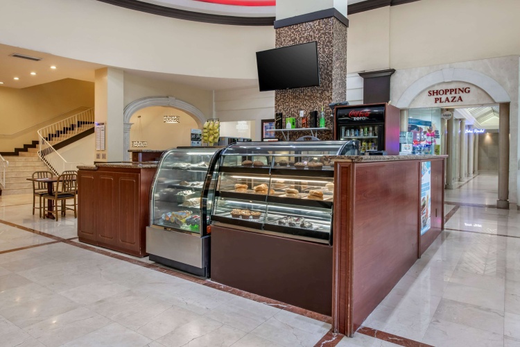 Ramada Plaza by Wyndham Marco Polo Beach Resort photo 13