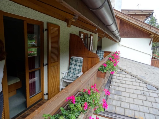 Standard Triple room with balcony