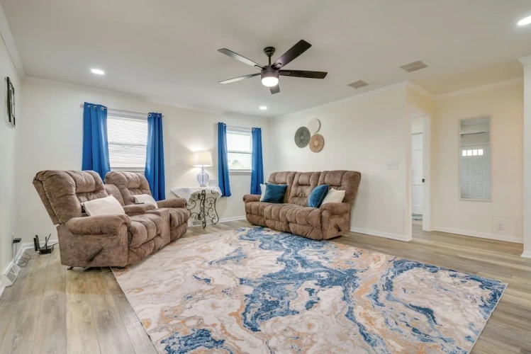 2 Bedrooms Cottage