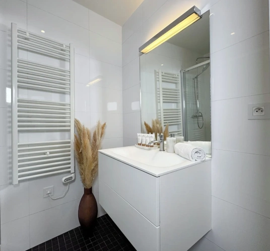 2 Bedrooms Deluxe Penthouse room with courtyard view