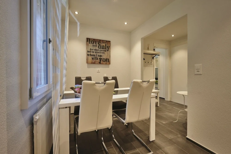 1 Bedroom Deluxe Suite