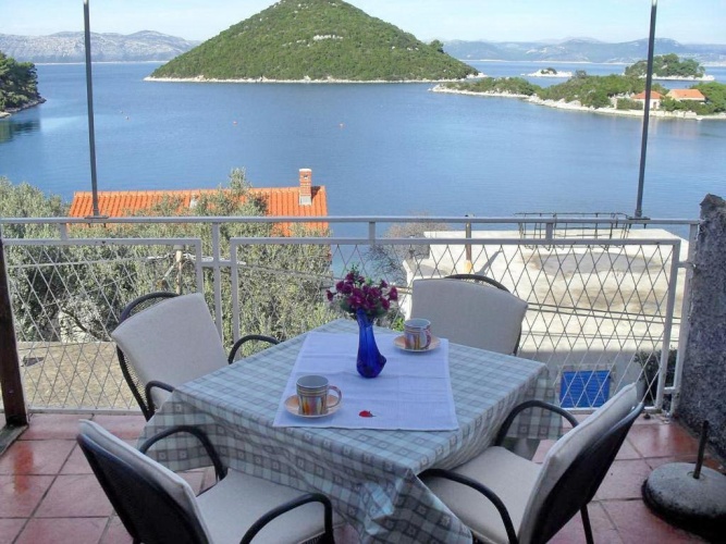 3 Bedrooms Apartment with balcony