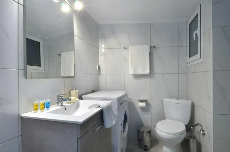 Plaka Apartment in Athens