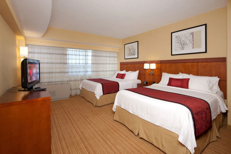Courtyard by Marriott Boston Waltham