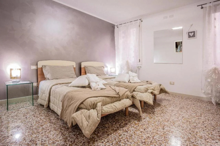 Venice Dream House Figaro