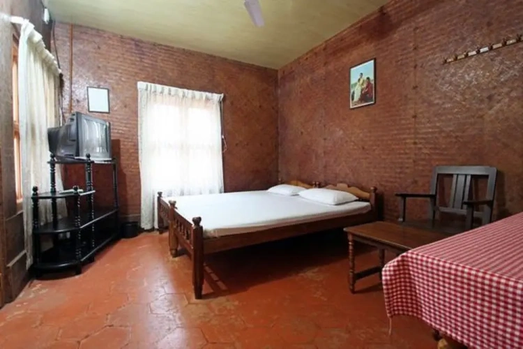 Bed in Dorm