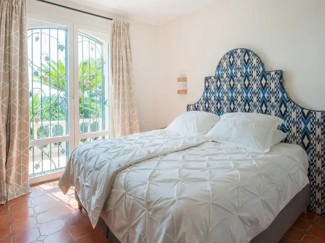 Sea View Villa With Pool