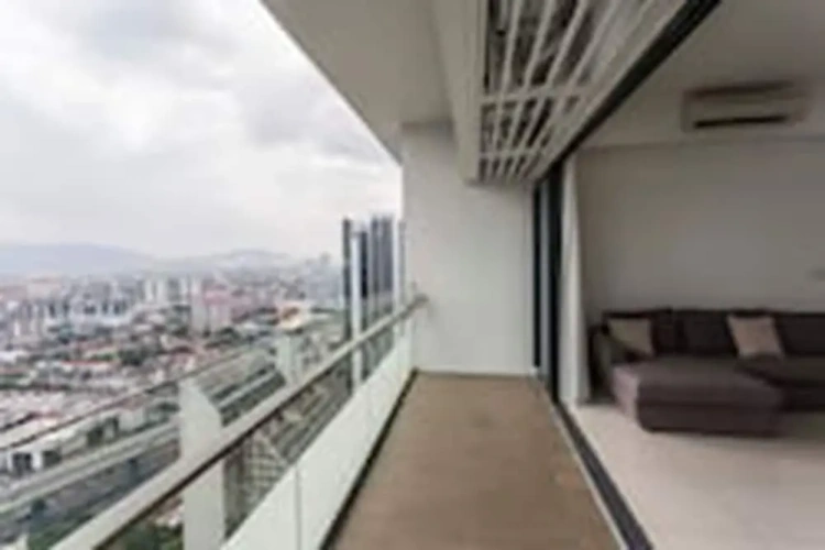 3 Bedrooms Premium Apartment with balcony