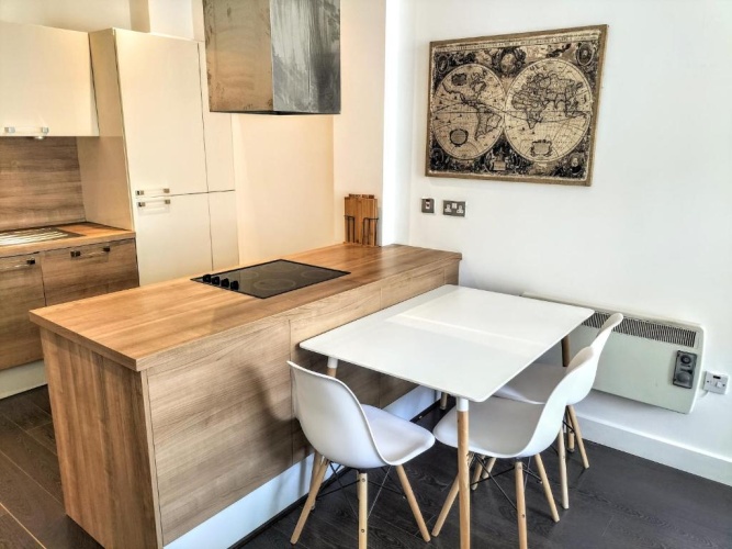 1 Bedroom Apartment