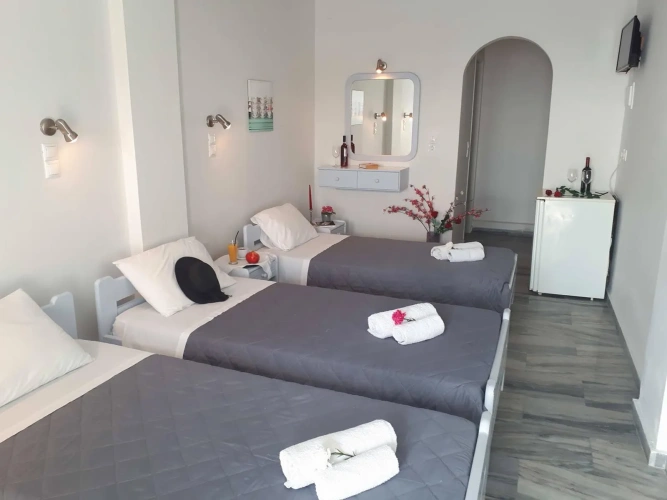 Economy Triple room
