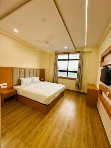 Deluxe Double room with city view