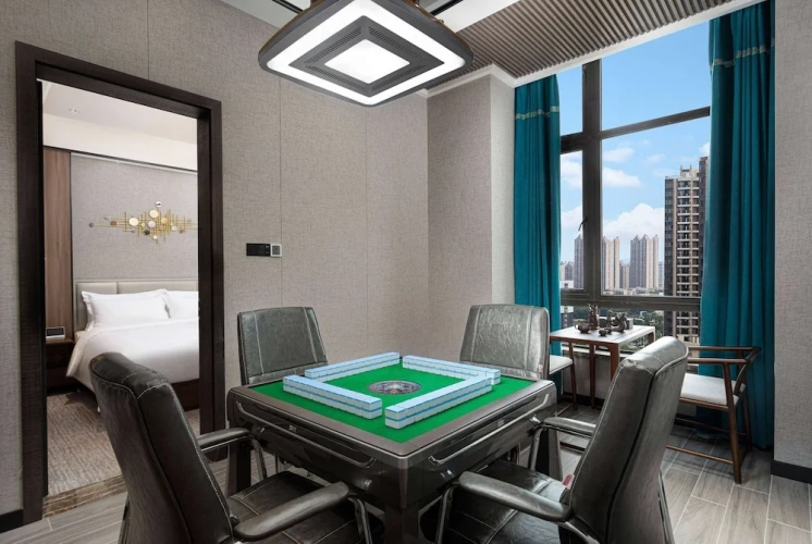 Double Suite