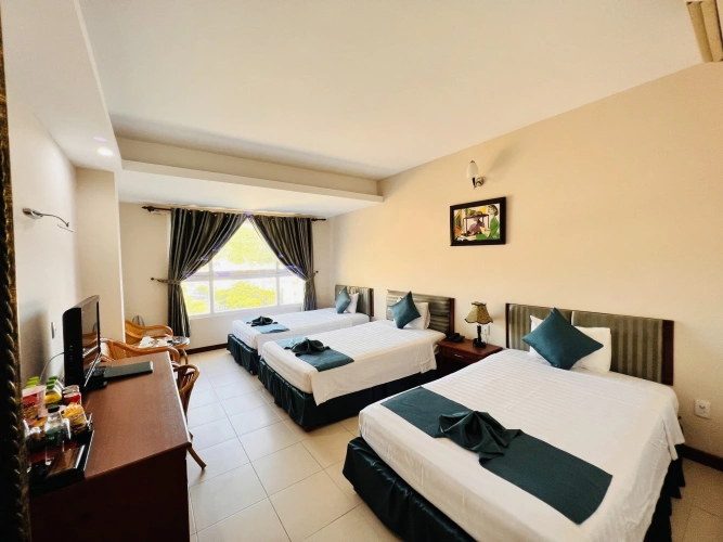 Deluxe Triple room with mountain view