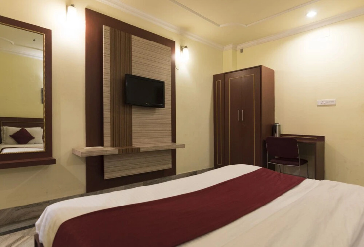 OYO 4209 Maurya Inn