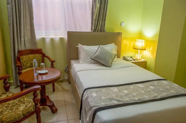 Hotel Bukandula