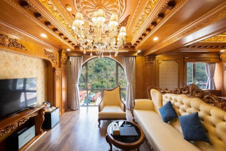 Executive Suite