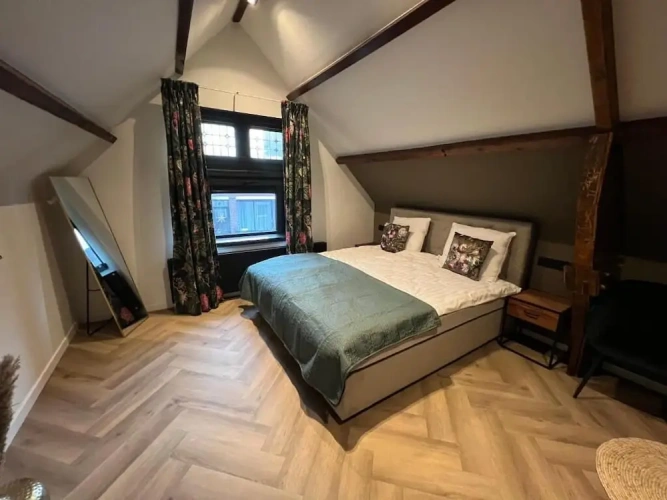 Deluxe Double room with city view