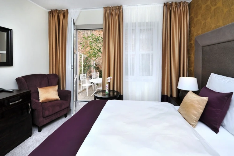 Premium Double room with balcony