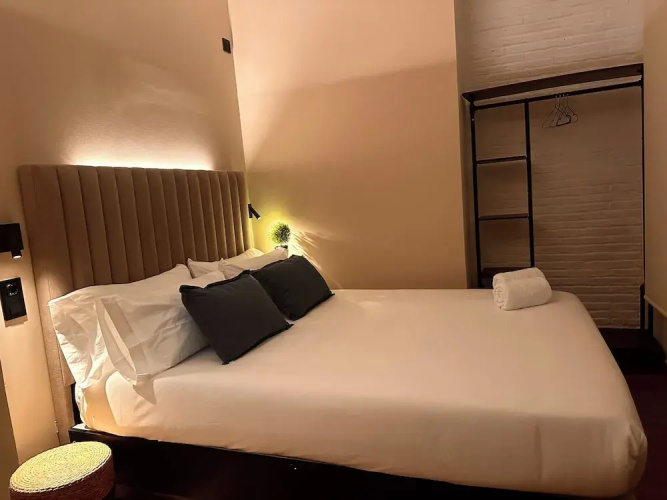 Literal Hostel