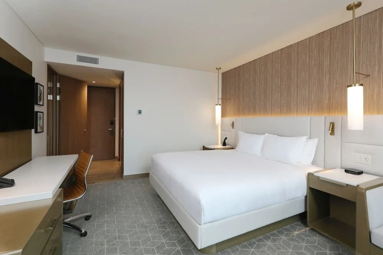 Standard Double room with city view