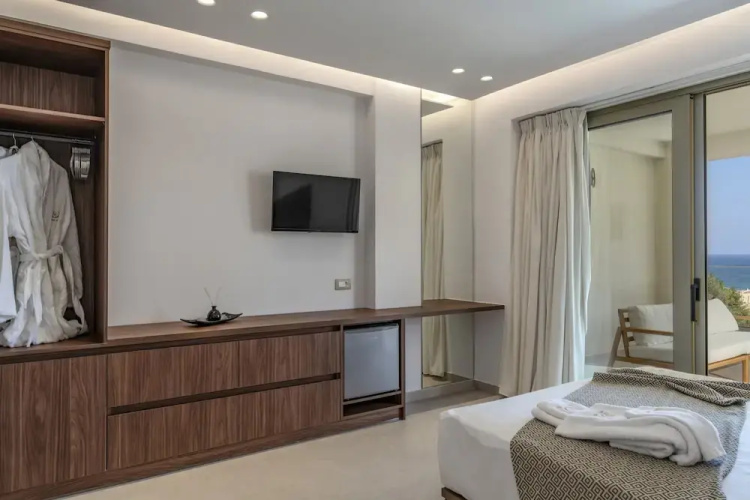 Luxurious Villa Selestine - With Private Pool