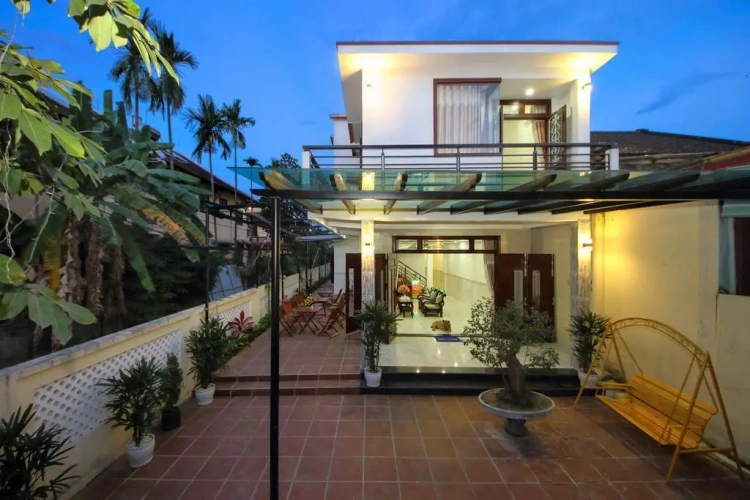 Deluxe Quadruple room with balcony and with river view