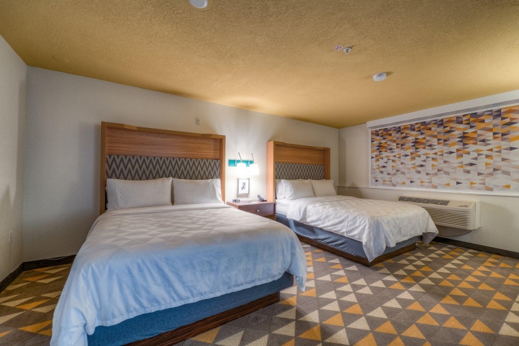 Quadruple Suite