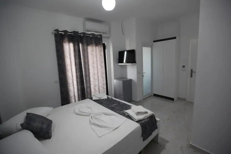 Eos ApartHotel