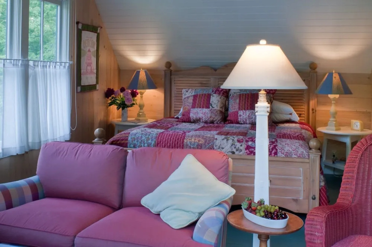 Coveside Bed & Breakfast