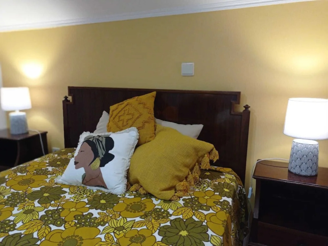 Charming 3-bed Apartment With sea & Mountain View