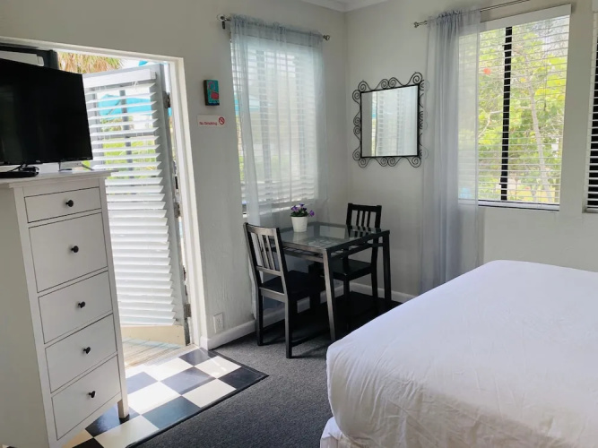 Sabal Palms Inn