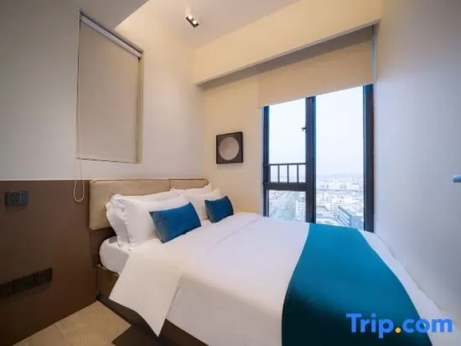 2 Bedrooms Suite with balcony