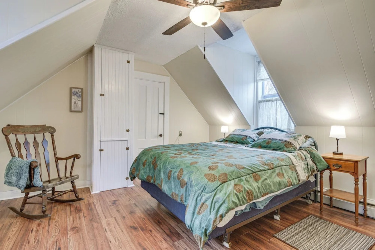 Charming Wilton Vacation Rental w/ Fire Pit
